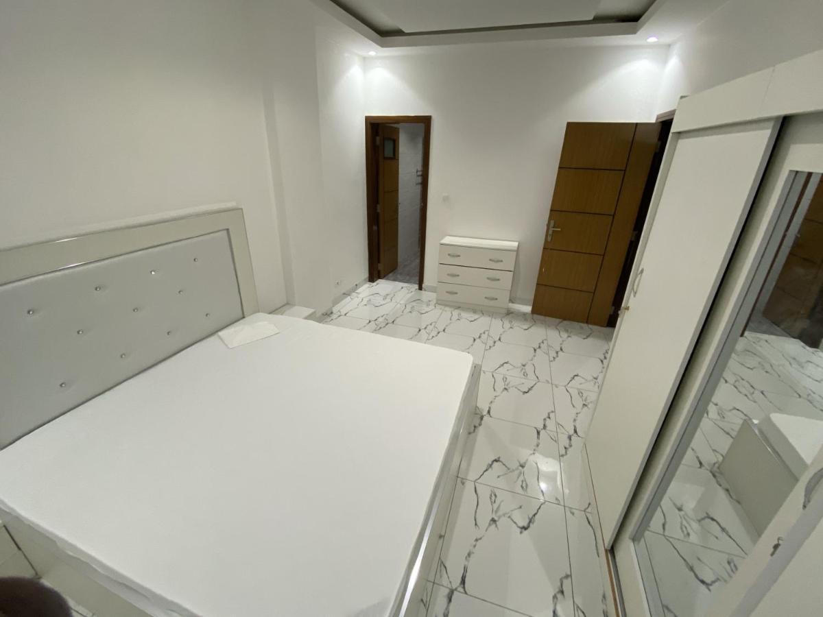Ferienwohnung Chez El Hadji Et Hamidou Dakar Exterior foto